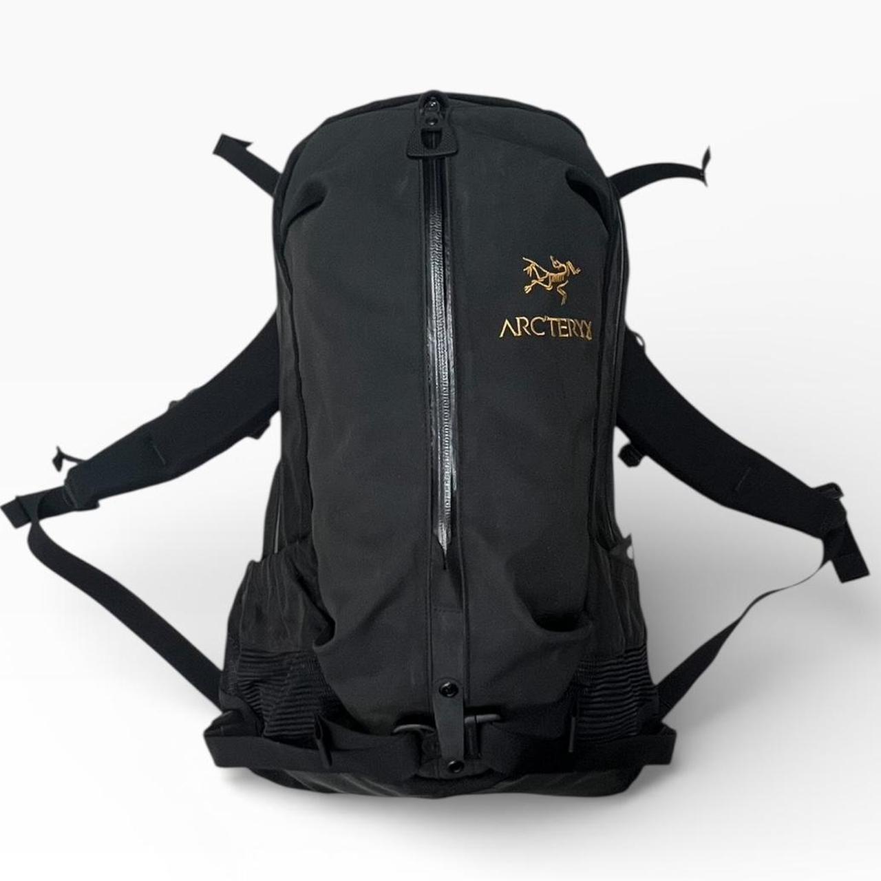 Arcteryx Arro 22 Backpack. – Resold