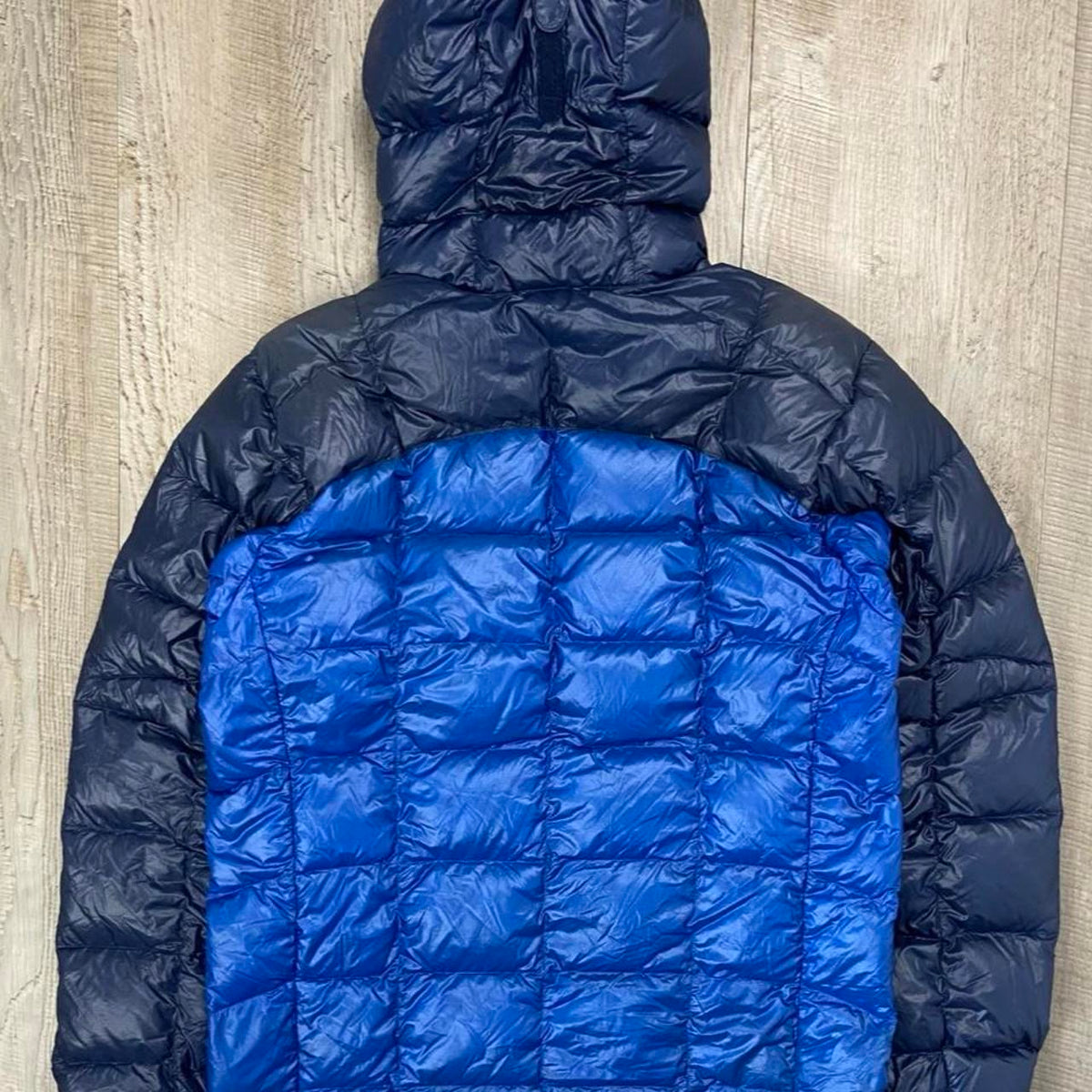 Montbell Superior Down Jacket - (L)