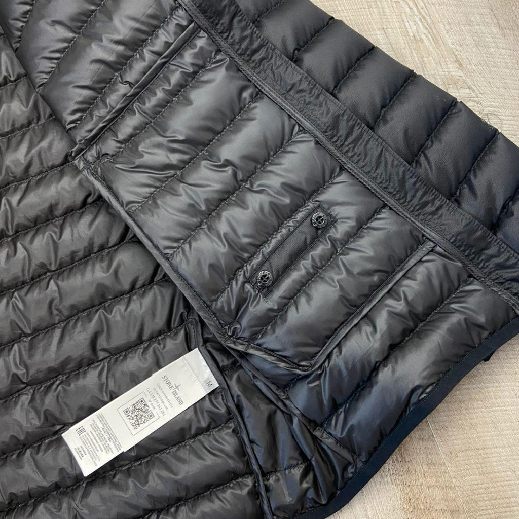 Stone Island Bio-Based Ripstop Nylon Down Puffer Jacket - Black (M)